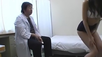 Subtitled CMNF Japanese schoolgirls group medical exam
