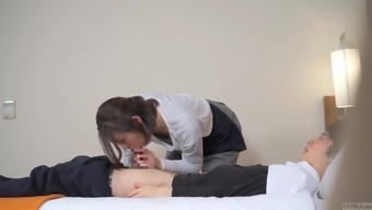 Subtitled Japanese hotel massage leads to blowjob in HD
