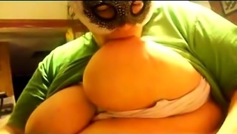 Unknown sexy bbw lactating on webcam