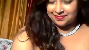 Indian Canadian Hot Cam Girl Pathan Teasing