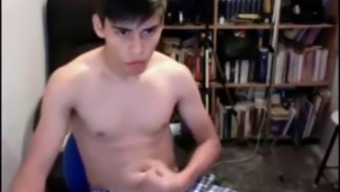 dazzling amateur 18 year old gay guy