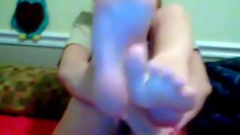 Sexy Teen's Feet on Cam
