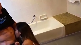 This real amateur cute Thailand chick gets fucked hard