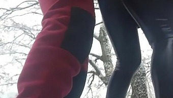 Amateur outdoors doggystyle fucking with a kinky girl in leather