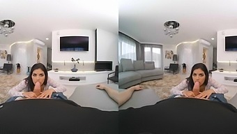 Homemade VR porn video with big butt Latina babe Sheila Ortega