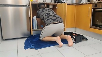 Wife cuckolding with plumber
