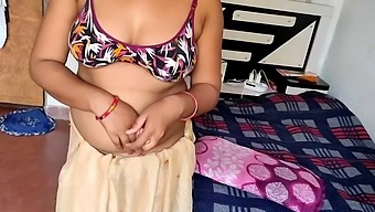 Hot indian aunty pissing on virgin boy in hindi part 1