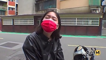 ModelMedia Asia - Picking up a biker on the street - Chu Meng Shu - MDAG-0003 - Best Asian Original Porn Video