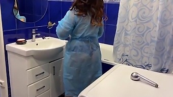 Giant ass stepmother enjoys unexpected anal sex in bathroom