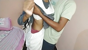 HD video of Indian schoolgirl getting fucked