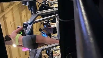 Latina with a big booty gets hidden on cam in the gym