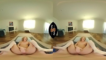 Latina amateur shemale in 3D