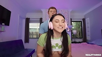Young gamer girl challenges her brother's big penis in HD video
