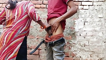 Indian teen calls BF for hot open-air sex